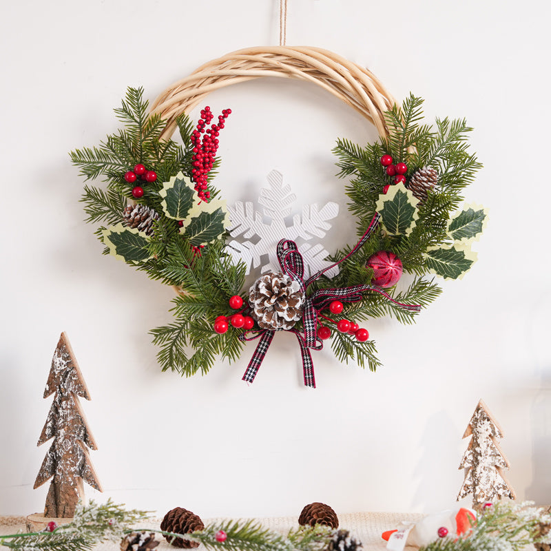 Christmas decorations garland door hanging wreath scene layout Christmas tree circle hanging ornaments door hanging ornaments creative
